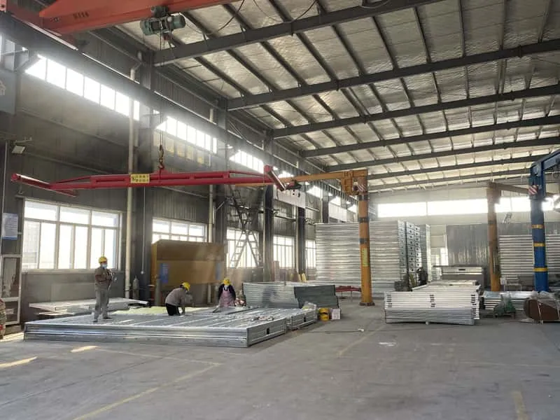 Complejo de casas contenedor de dos pisos